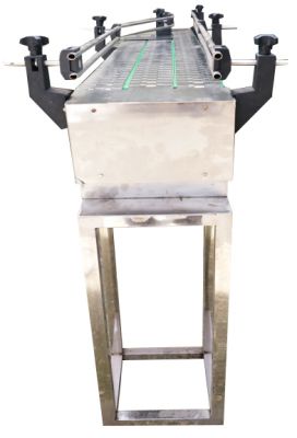 JLP08直線(xiàn)式理瓶機(jī)